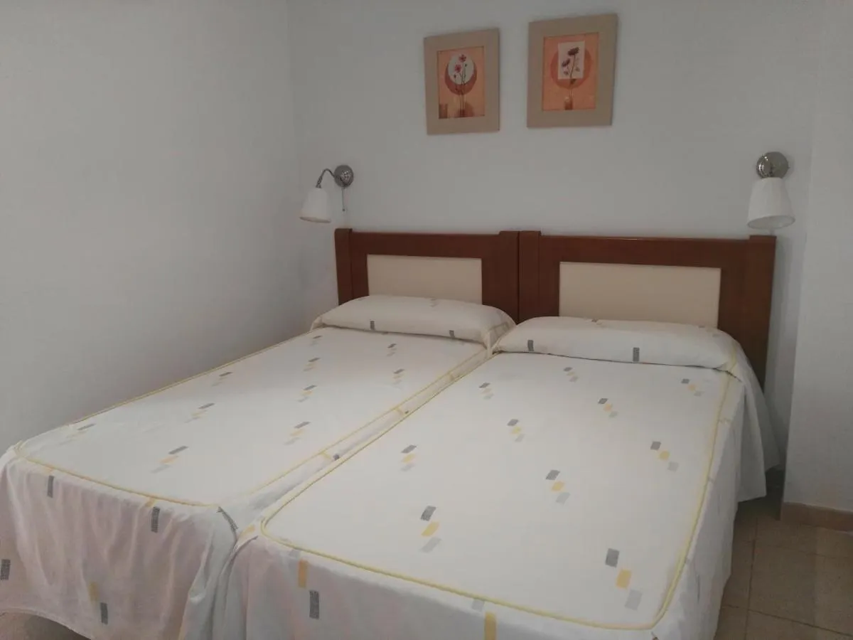 Apartamentos El Barrio Нерха Апартаменты