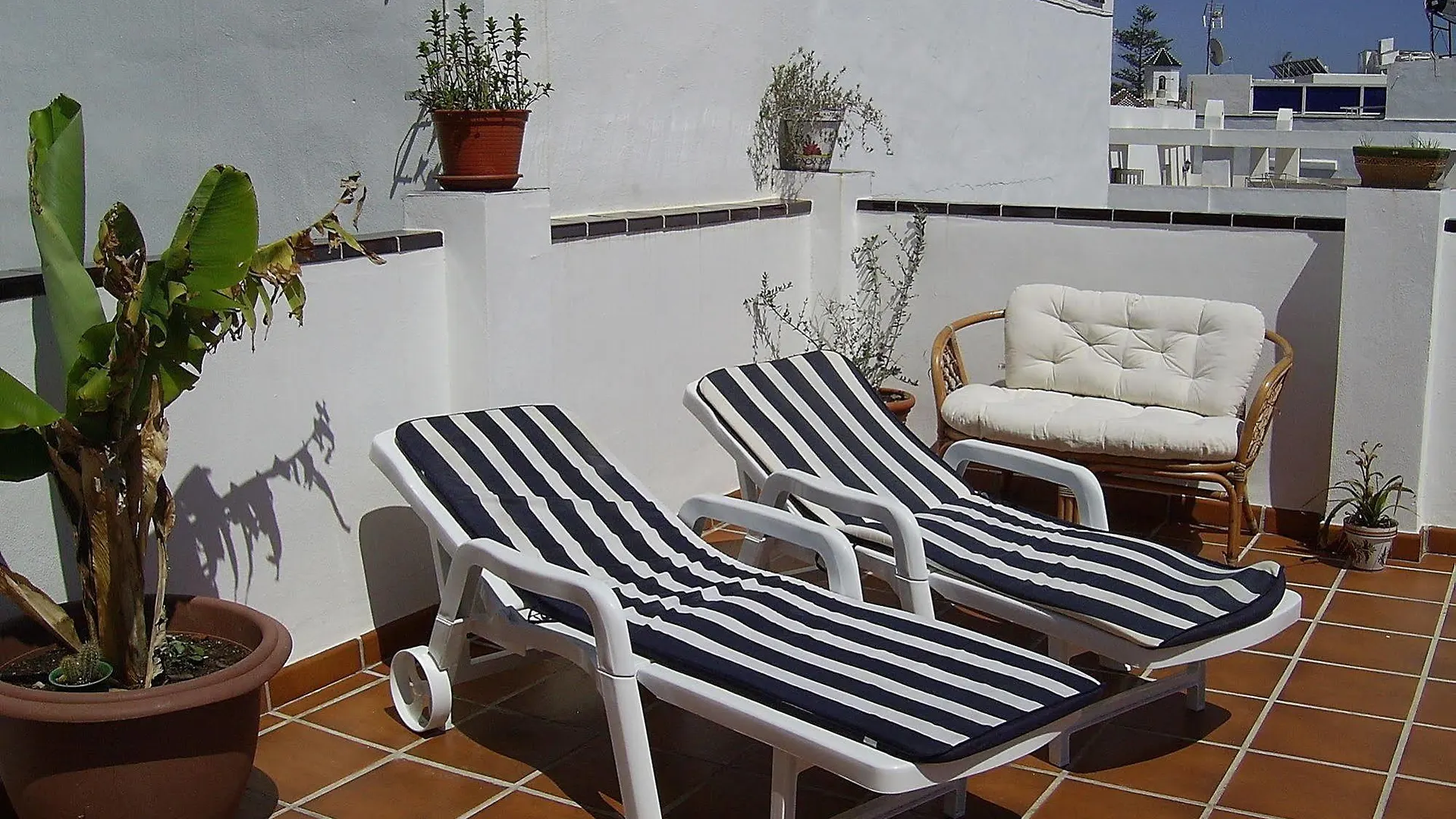 Apartamentos El Barrio Нерха 0*,  Испания