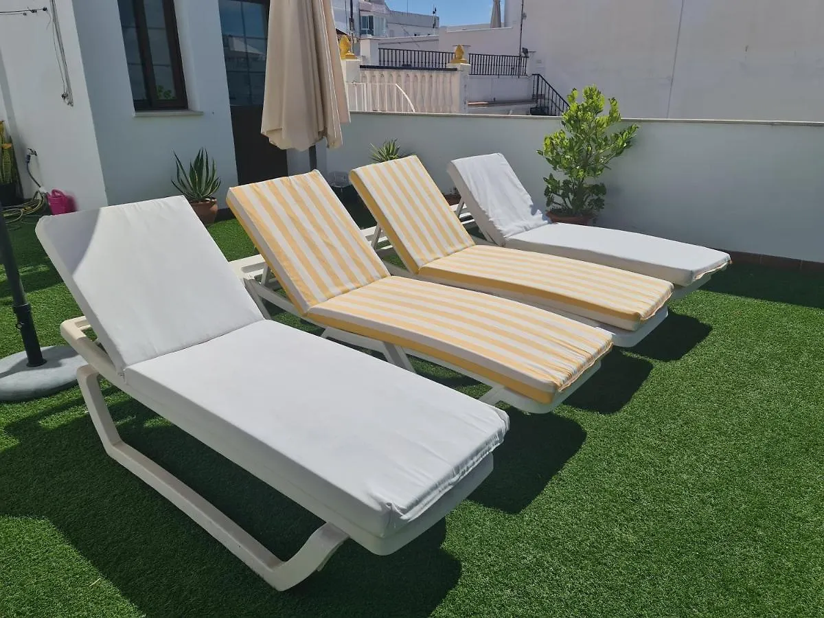 Apartamentos El Barrio Нерха Апартаменты